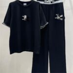 Short-Sleeved T-shirt And Trousers For Women - Image 3