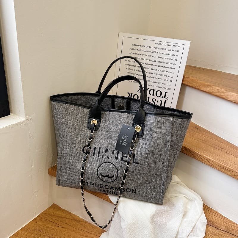 O1CN01UKLVLk1aQtmQAAvg4_1837753325-0-cib.jpg Large Capacity Shoulder Bags For Women - Image 1